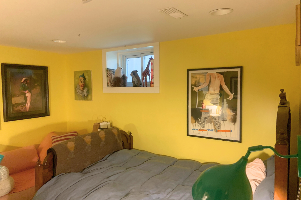 Elevate your Toronto Sale – bedroom with minimal decor pre-staging